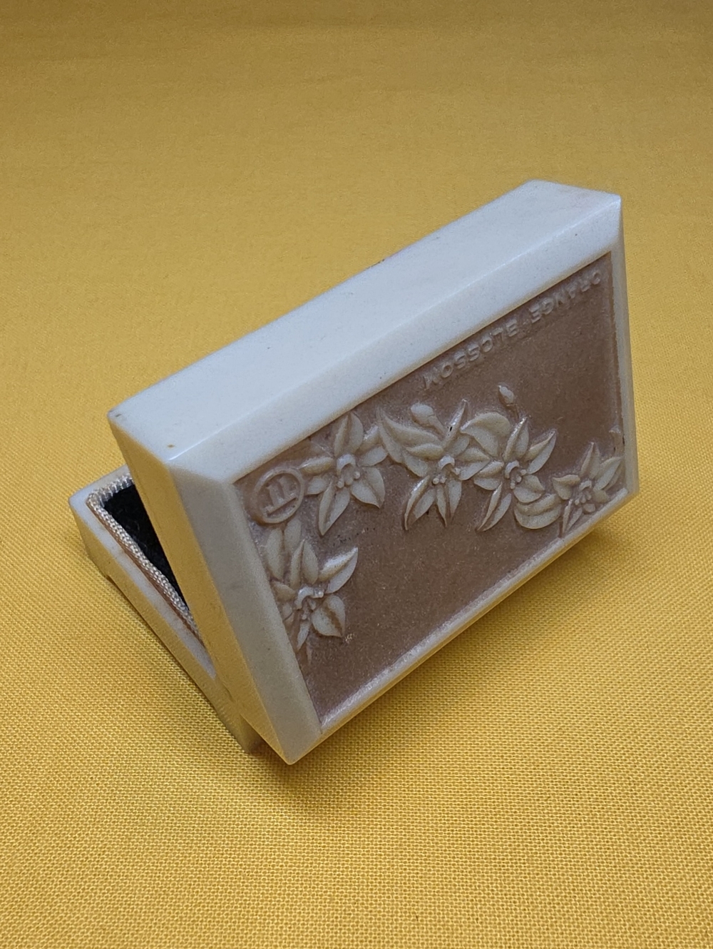 Vintage Traub Orange Blossom Celluloid RING BOX ▪︎ Art Deco Style ▪︎ BEAUTIFUL!